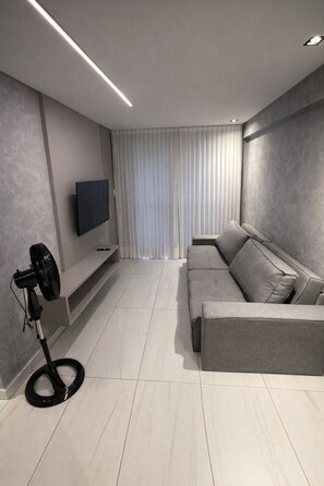 TV - Comfort and style in the heart of Cabo Branco (João Pessoa)