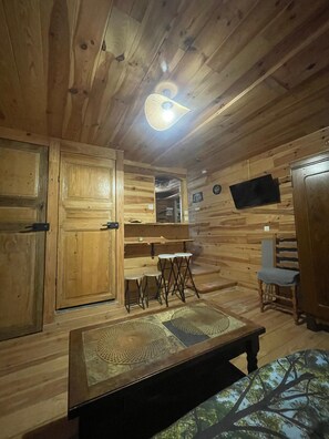 Interior - Chalet-style self-contained cottage in quiet countryside (Voiron)