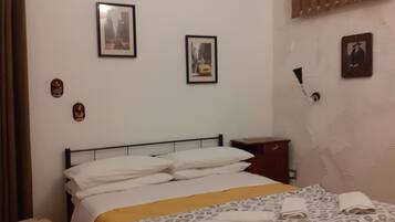 Apartment, Balcony | Bed sheets