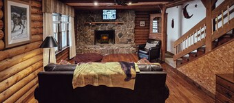Beaver Creek Cabin in Knoxville: Kick Back Or Kayak