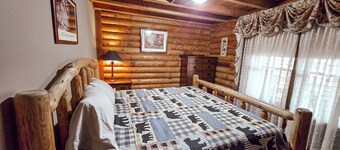 Beaver Creek Cabin in Knoxville: Kick Back Or Kayak