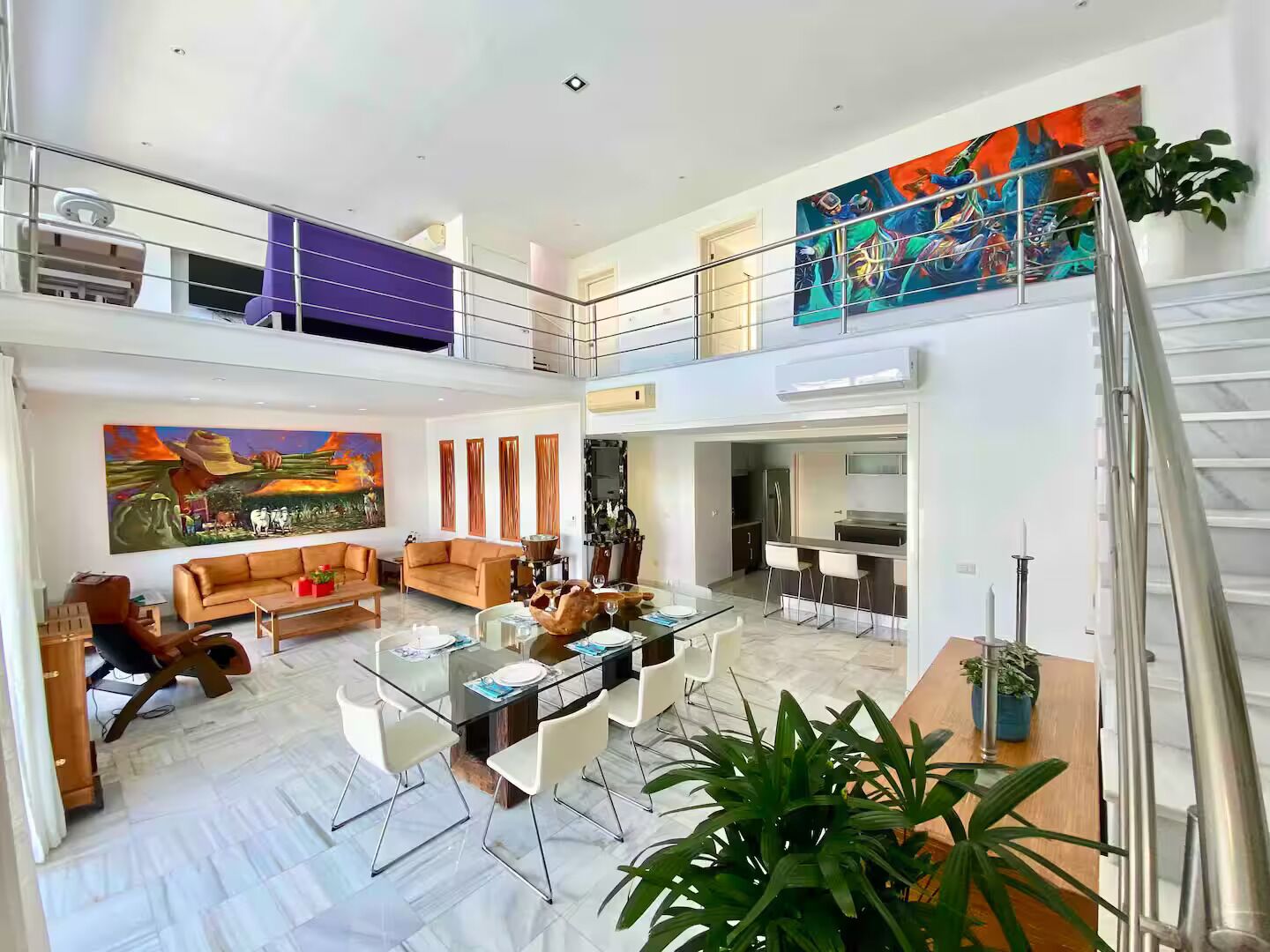 المنشأة من الداخل