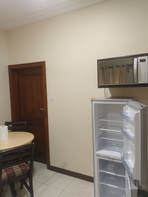 Interior - Cozy 1-bedroom apartment at Beach Road Takoradi fully furnished to taste. (Sekondi-Takoradi)