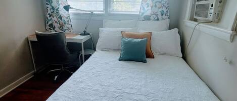 2 chambres, bureau, Wi-Fi gratuit, draps fournis