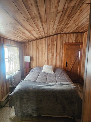 5 Schlafzimmer, Reisekinderbett, WLAN, Bettwäsche