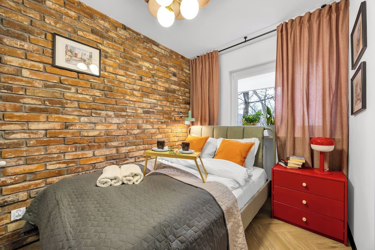 1 chambre, fer et planche à repasser, Wi-Fi, draps fournis