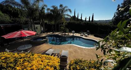 Secluded Paradise Oasis + Gorgeous Pool in East San Diego