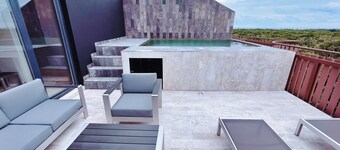 OceanView 3BD PH with Private Terrace & Pool