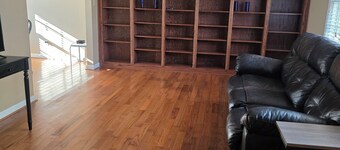 Superb 3-bedroom house with great backyard view in Garner