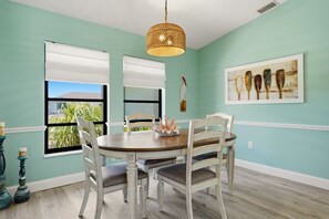 Dining - Relaxing canal retreat near Manasota Key w/private pool and outdoor TV! (Rotonda West)