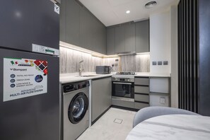 Apartment - Elite LUX Holiday Homes - Stylish 1BR Apartment in JVT Cloud Tower JVT Dubai (Dubai)
