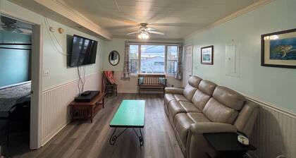 Adorable 2-bedroom apartment in charming Chincoteague