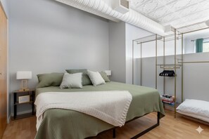 1 室のベッドルーム、WiFi、ベッドシーツ