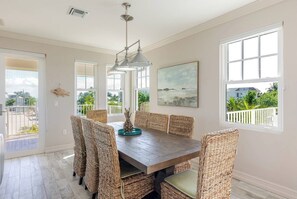 Dining - Seven Palms: Your Key to Happiness Oceanfront Luxury with Private Pool, Dock & Stunning Views (Marathon)