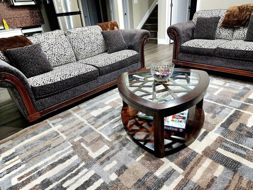 Exquisite 2BR suite in a Cul-de-Sac @ Leduc just 7mins to YEG