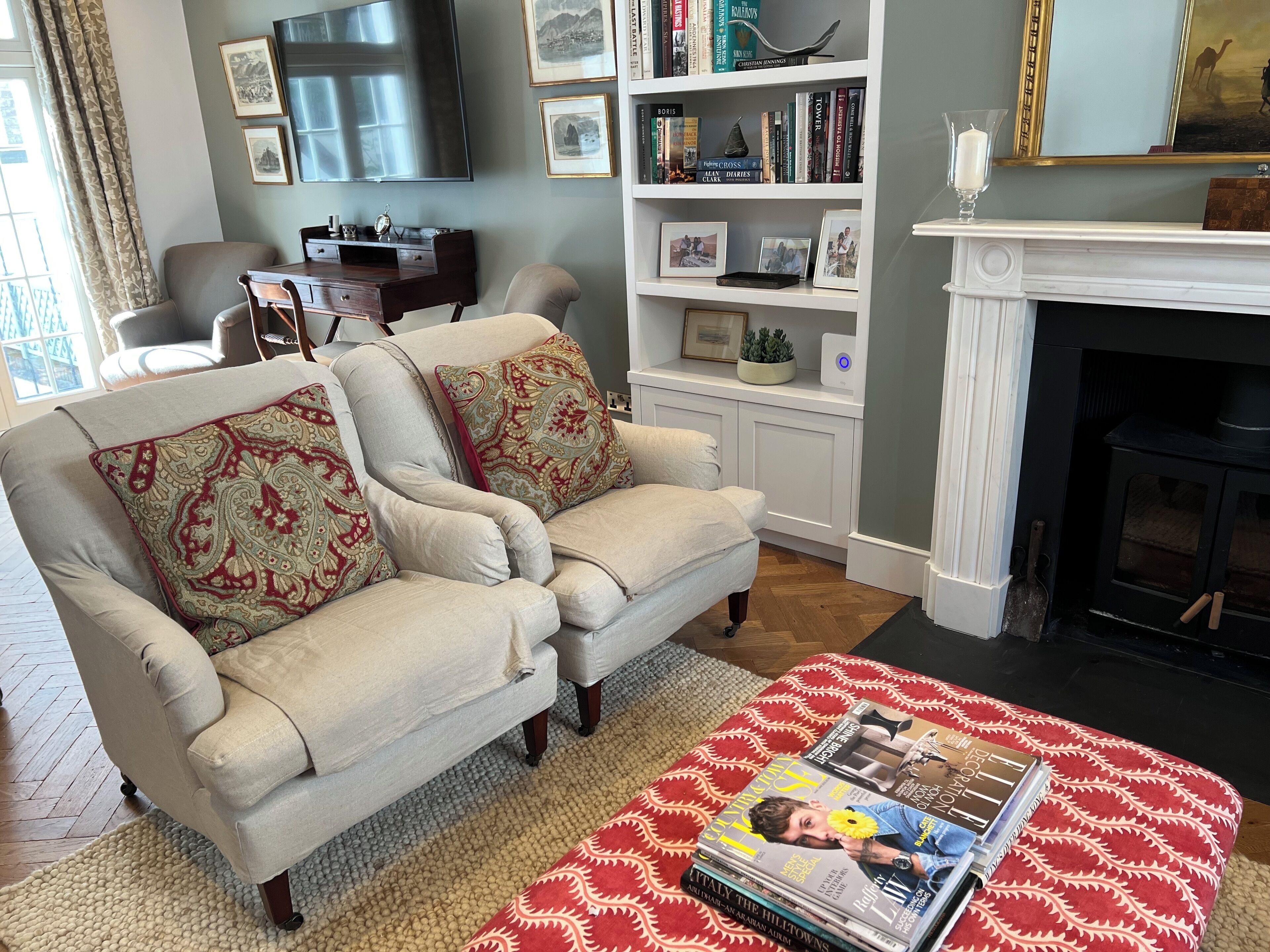 Smart-tv, pejs, bøger