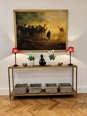 Interior - Central Kensington - Luxury Family Townhouse (London)