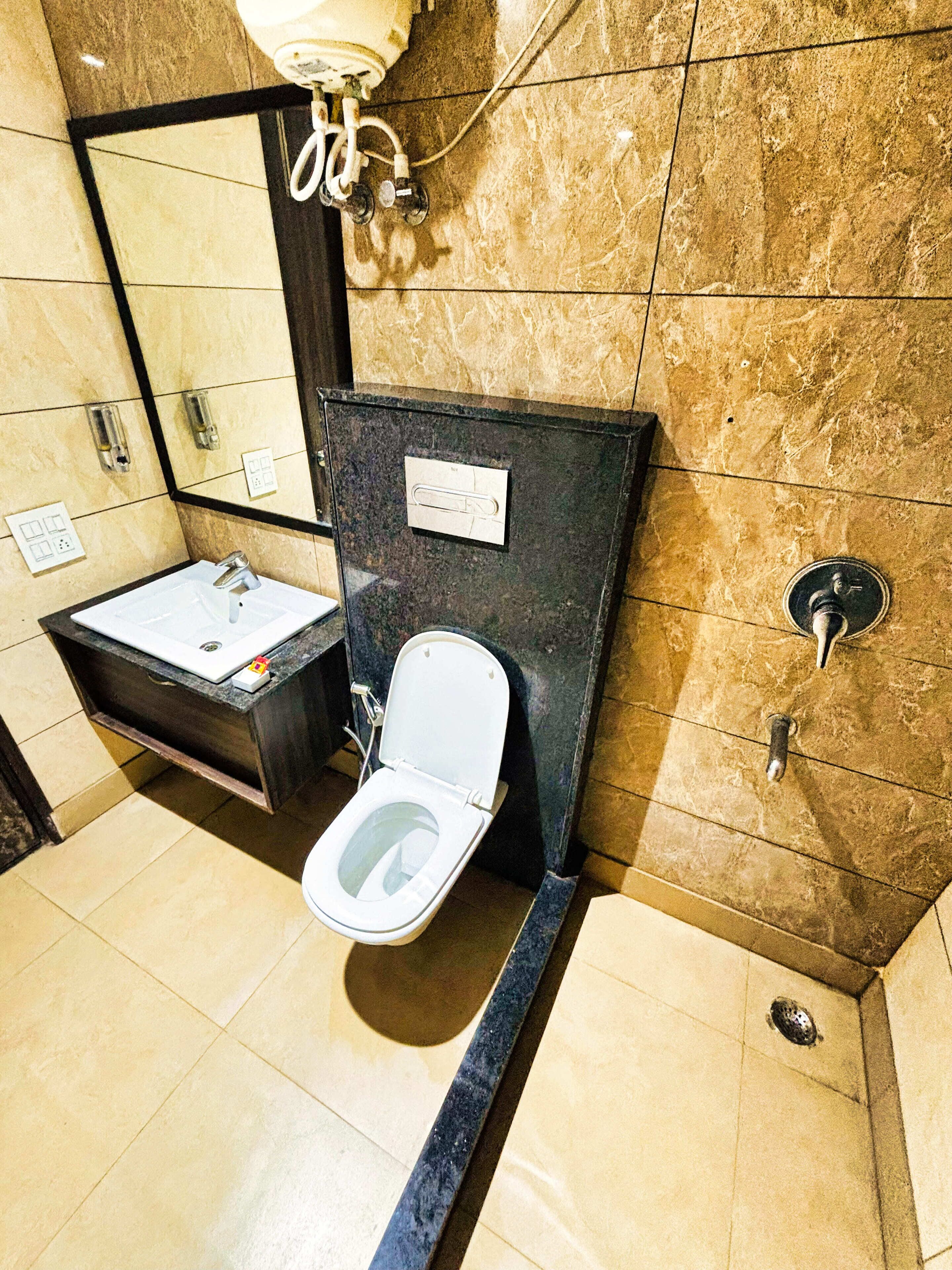 Shower, towels, soap, shampoo