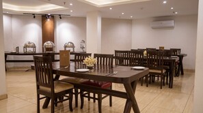 Restaurant - The Chapter Vasant Kunj, A Mynnt Hotel (New Delhi)
