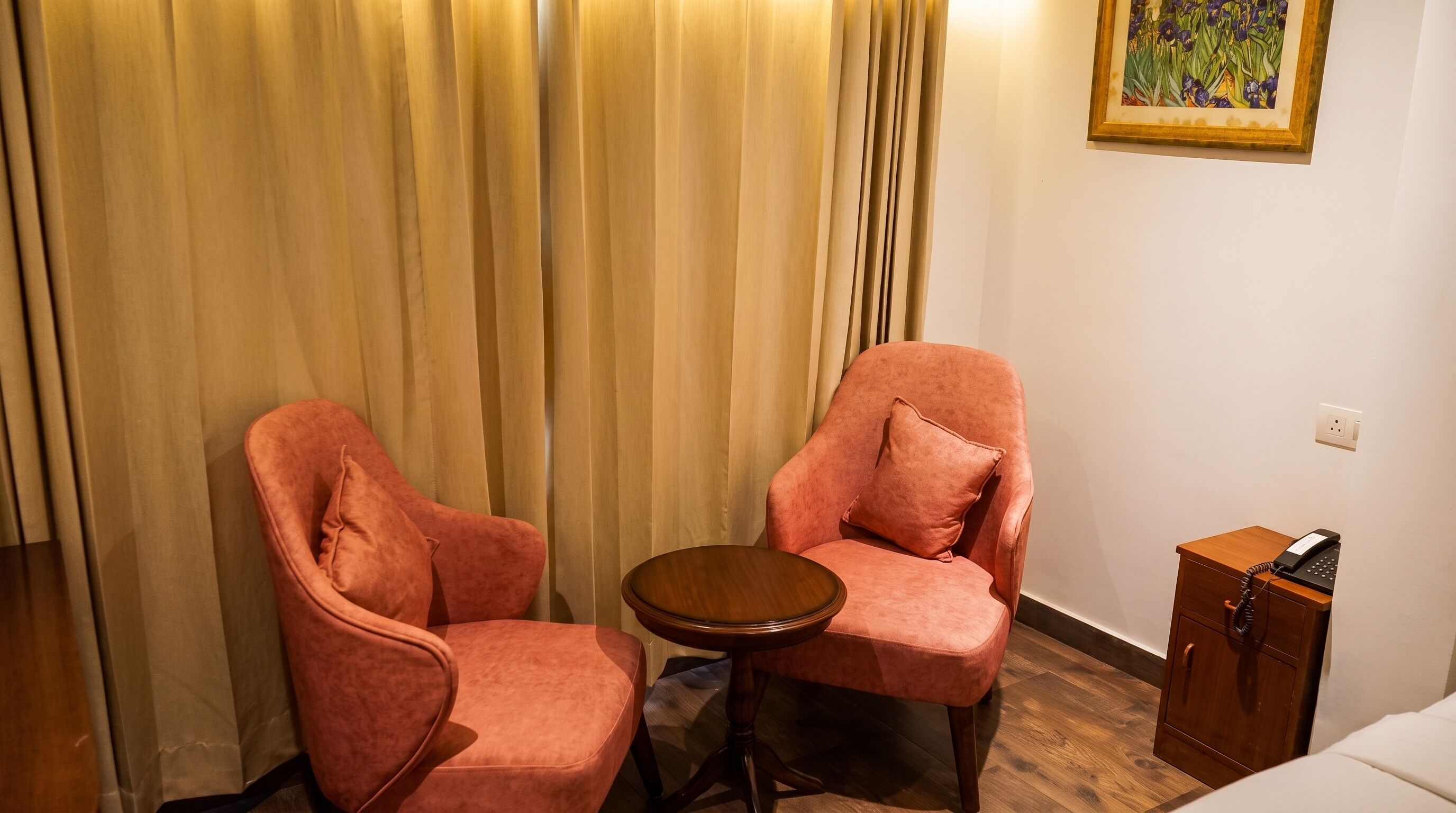 Deluxe Double Room | Desk, laptop workspace, blackout curtains, soundproofing