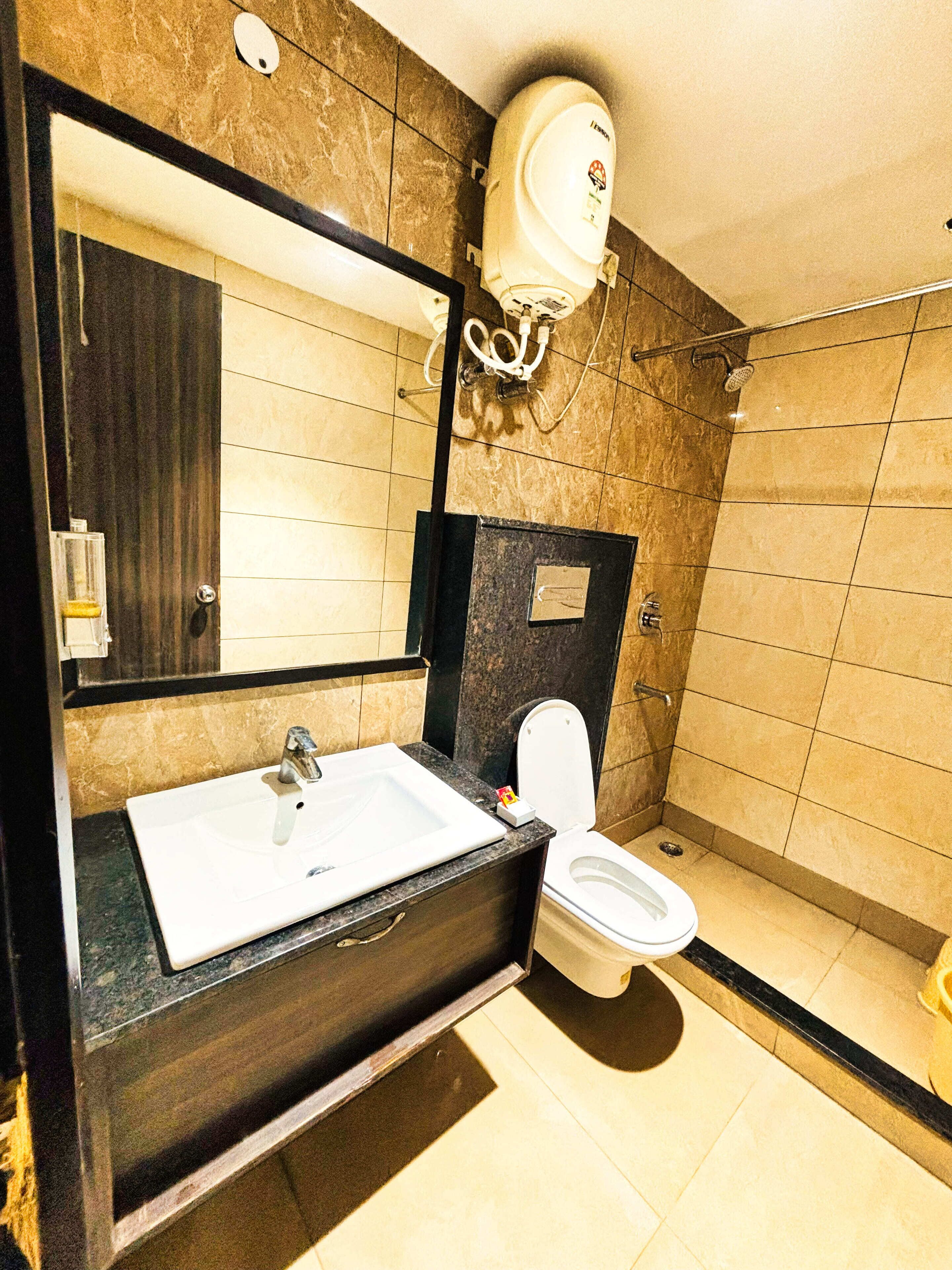 Shower, towels, soap, shampoo