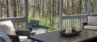 Tall Timbers Retreat. 3 bed 2 bath Cottage & Guest House at Seneca Lake