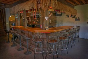 Bar (en el alojamiento)