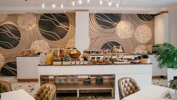 Colazione a buffet inclusa, servita tutte le mattine