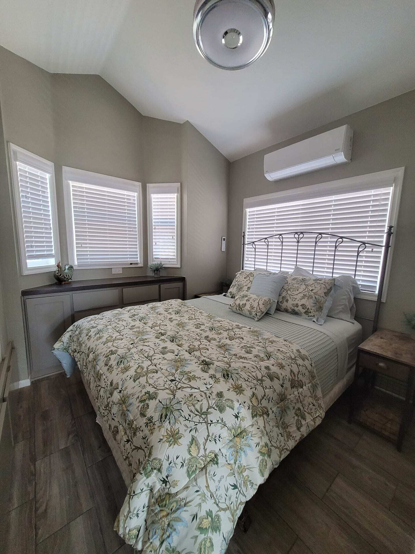 1 camera, accesso a Internet, lenzuola