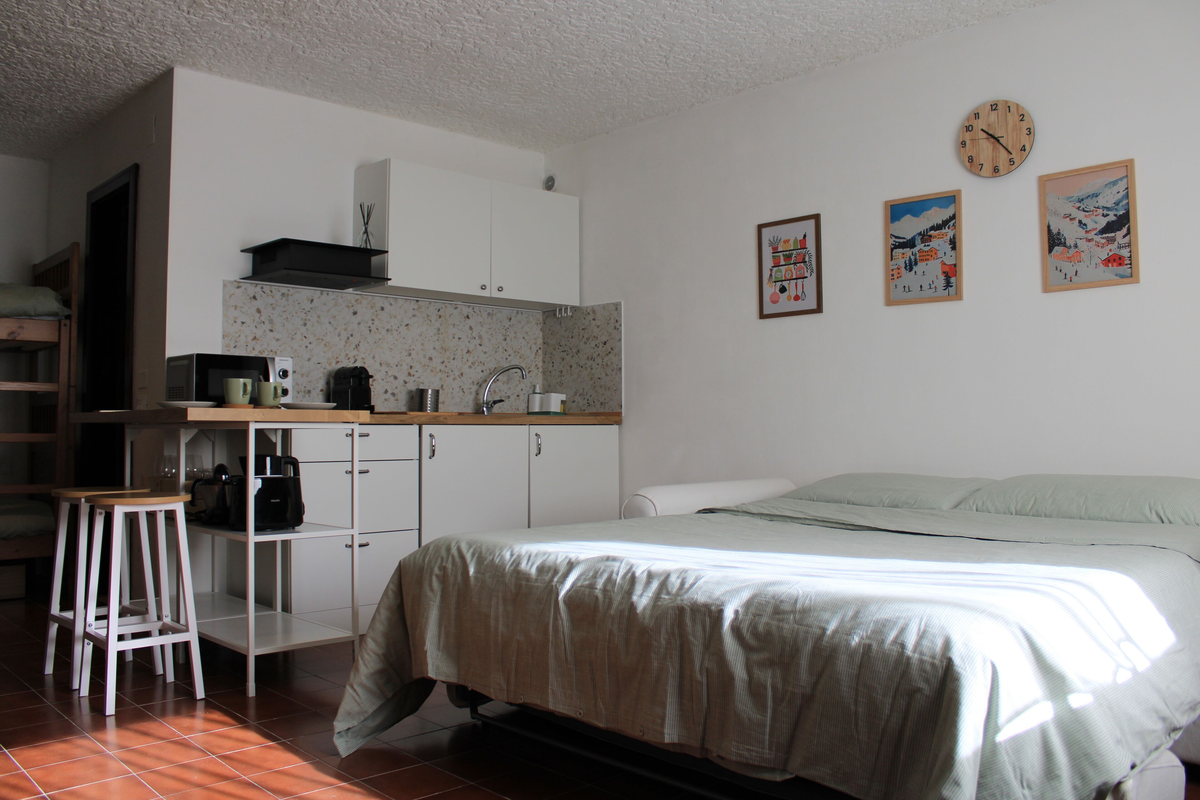 1 bedroom, iron/ironing board, free WiFi