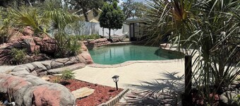 Waterfall heated salt POOL Games King beds Springs