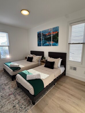 3 bedrooms, iron/ironing board, WiFi, bed sheets - Modern and Spacious 3-bedroom apartment in Jersey City (Jersey City)