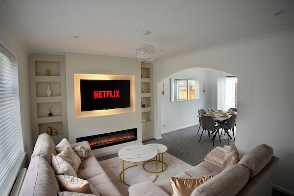 Smart-TV og peis
