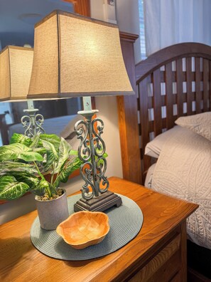 Internet, bed sheets