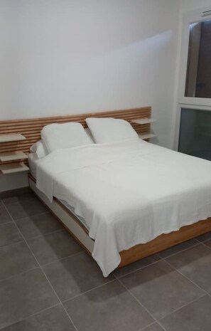2 habitaciones, wifi gratis y ropa de cama 