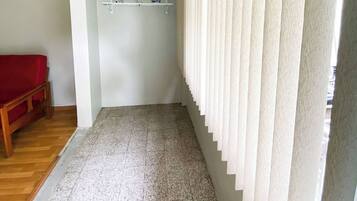 Apartment, 1 Bedroom, Smoking | Interior