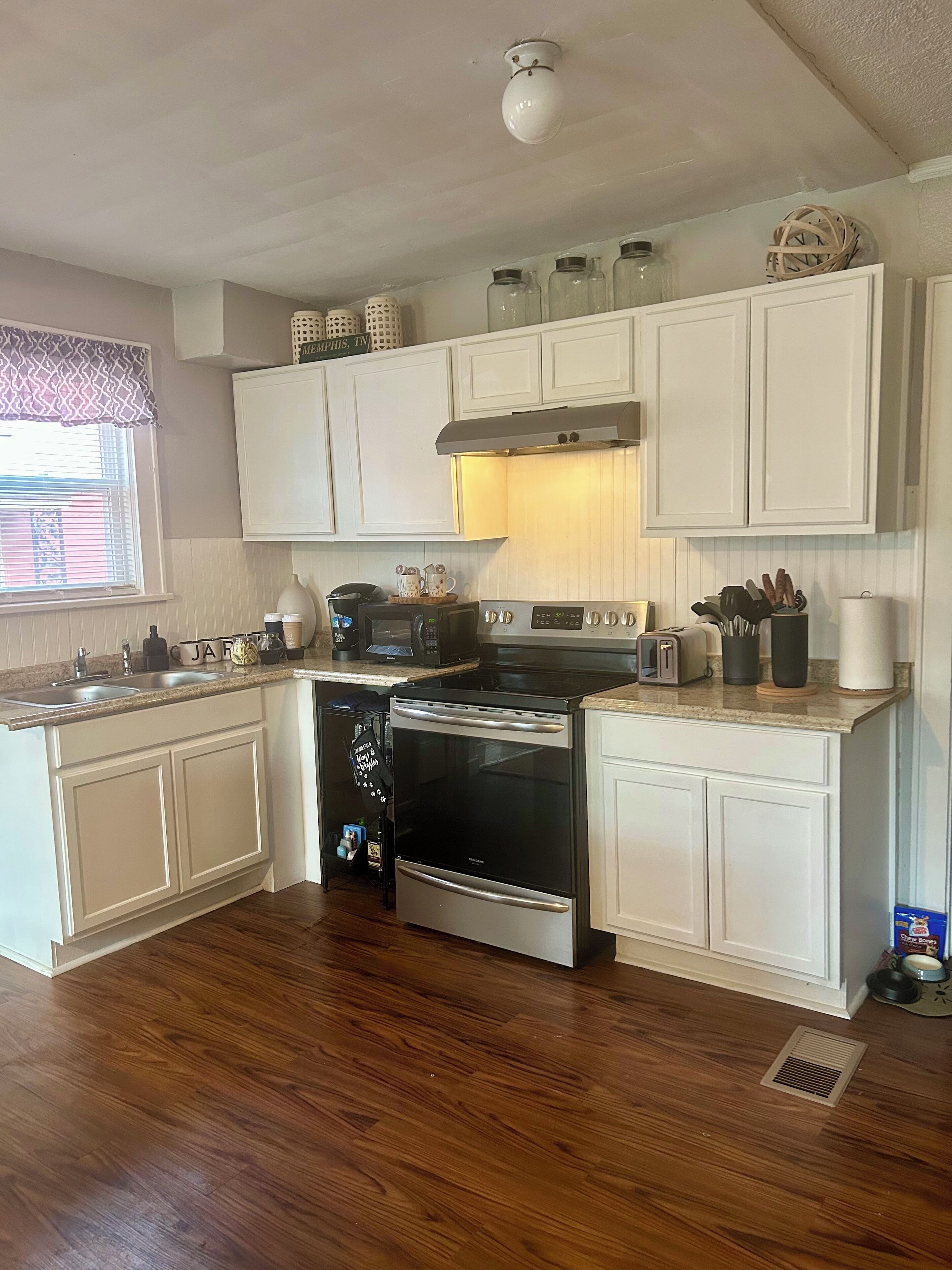 Micro-ondes, four, plaque de cuisson