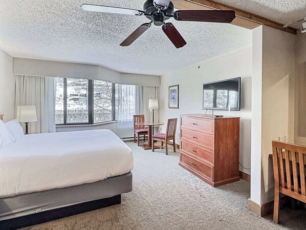 1 soverom, strykejern/-brett, wi-fi og sengetøy