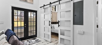 Modern Luxury Tiny House with Hot Tub – Atlanta