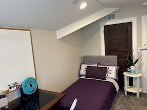 2 chambres, fer et planche Ă repasser, Wi-Fi, draps fournis