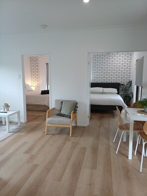 2 Schlafzimmer, Bügeleisen/Bügelbrett, Internetzugang, Bettwäsche