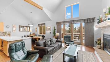 Studio (3 Bedrooms) | Exterior