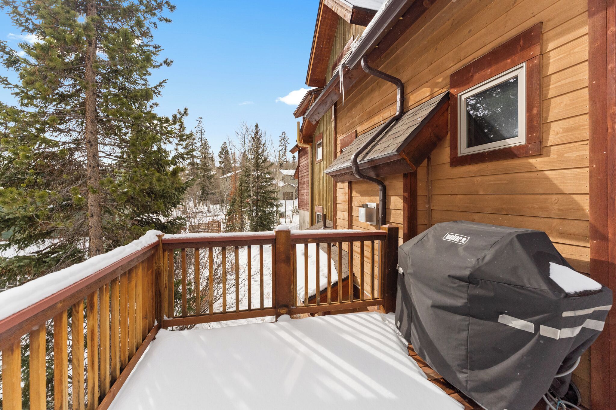 Studio (3 Bedrooms) | Exterior