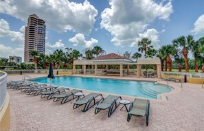 Outdoor pool - Bonita Bay - Family-Friendly 2 Bedroom Condo (Bonita Springs)
