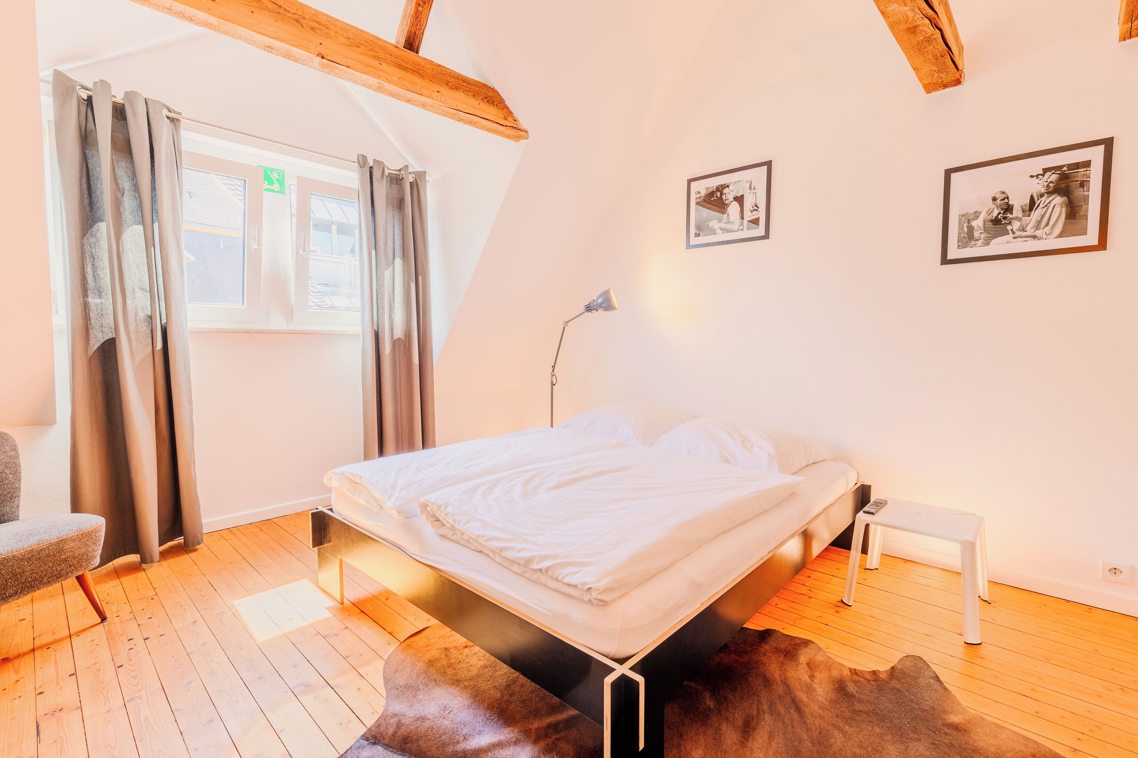 Comfort-Doppelzimmer | Schreibtisch, laptopgeeigneter Arbeitsplatz, kostenloses WLAN