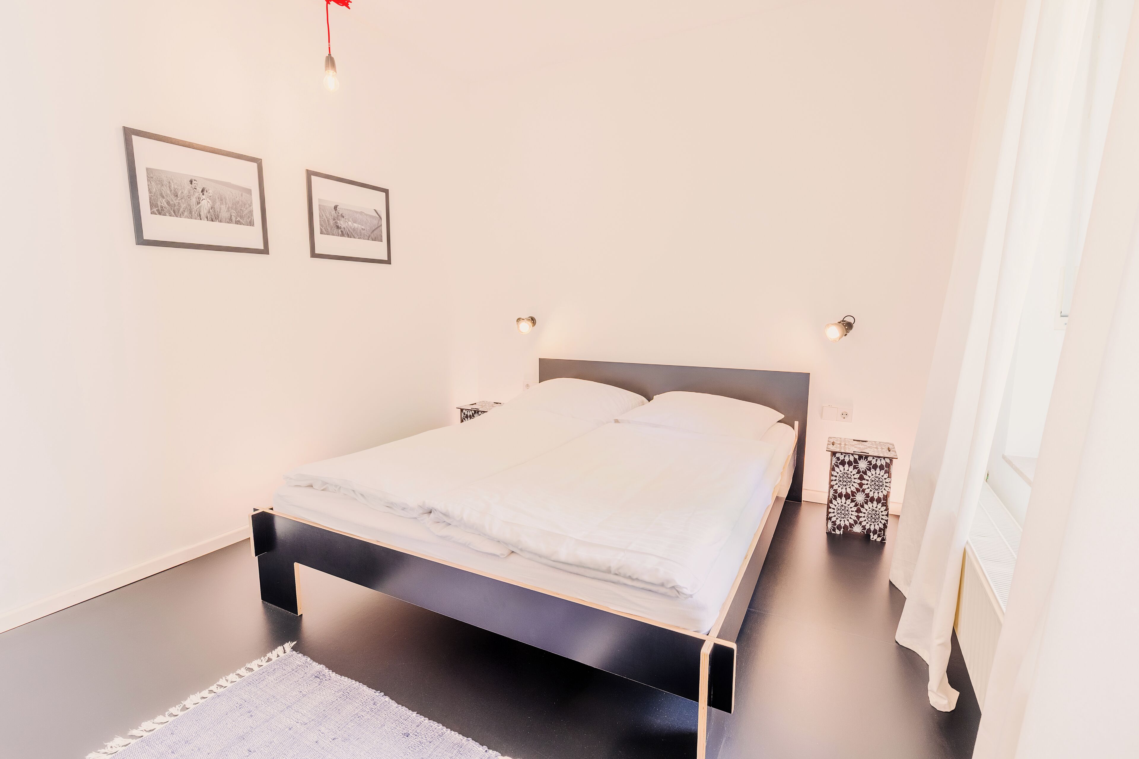 Desk, laptop workspace, free WiFi