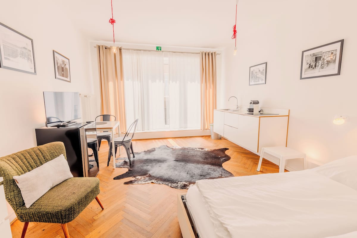 Double Room | Desk, free WiFi