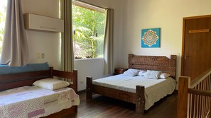 1 bedroom, WiFi - Chalet just steps from the sands of Itamambuca (Ubatuba)