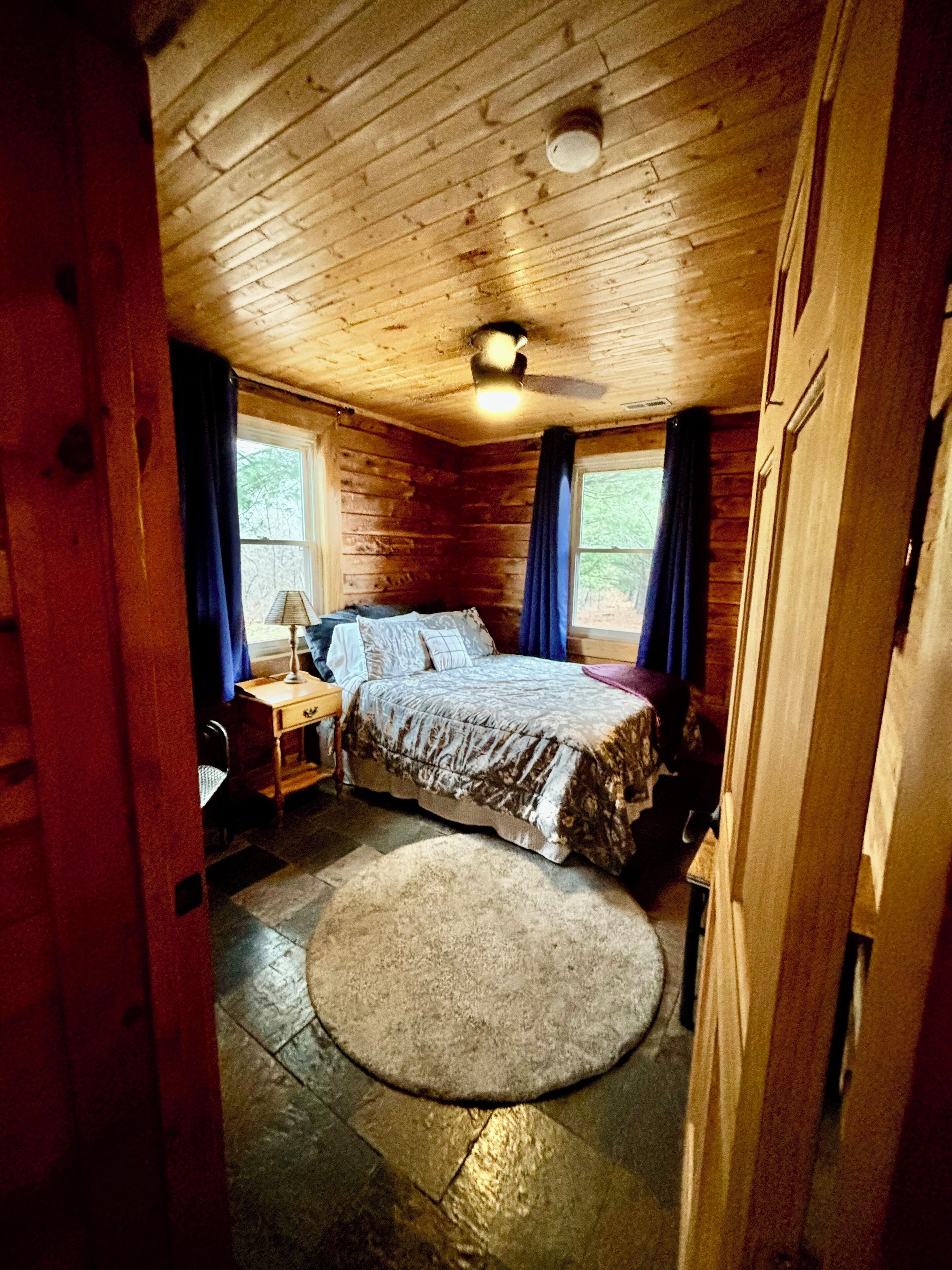 4 dormitorios, tabla de planchar con plancha, wifi y ropa de cama