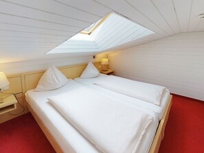 2 habitaciones, caja de seguridad en la habitación y cuna de viaje 